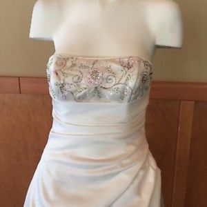 Never worn Maggie sottero wedding gown